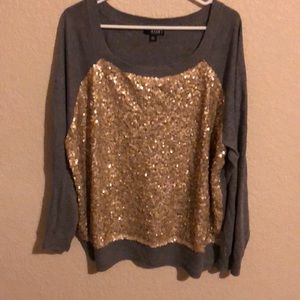2x Grey sweater with gold sequins